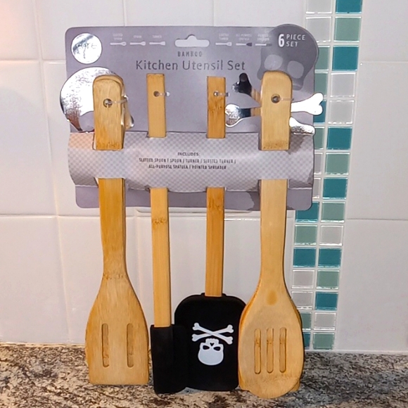 CORE Bamboo/ Halloween  Kitchen utensil set - Picture 1 of 4